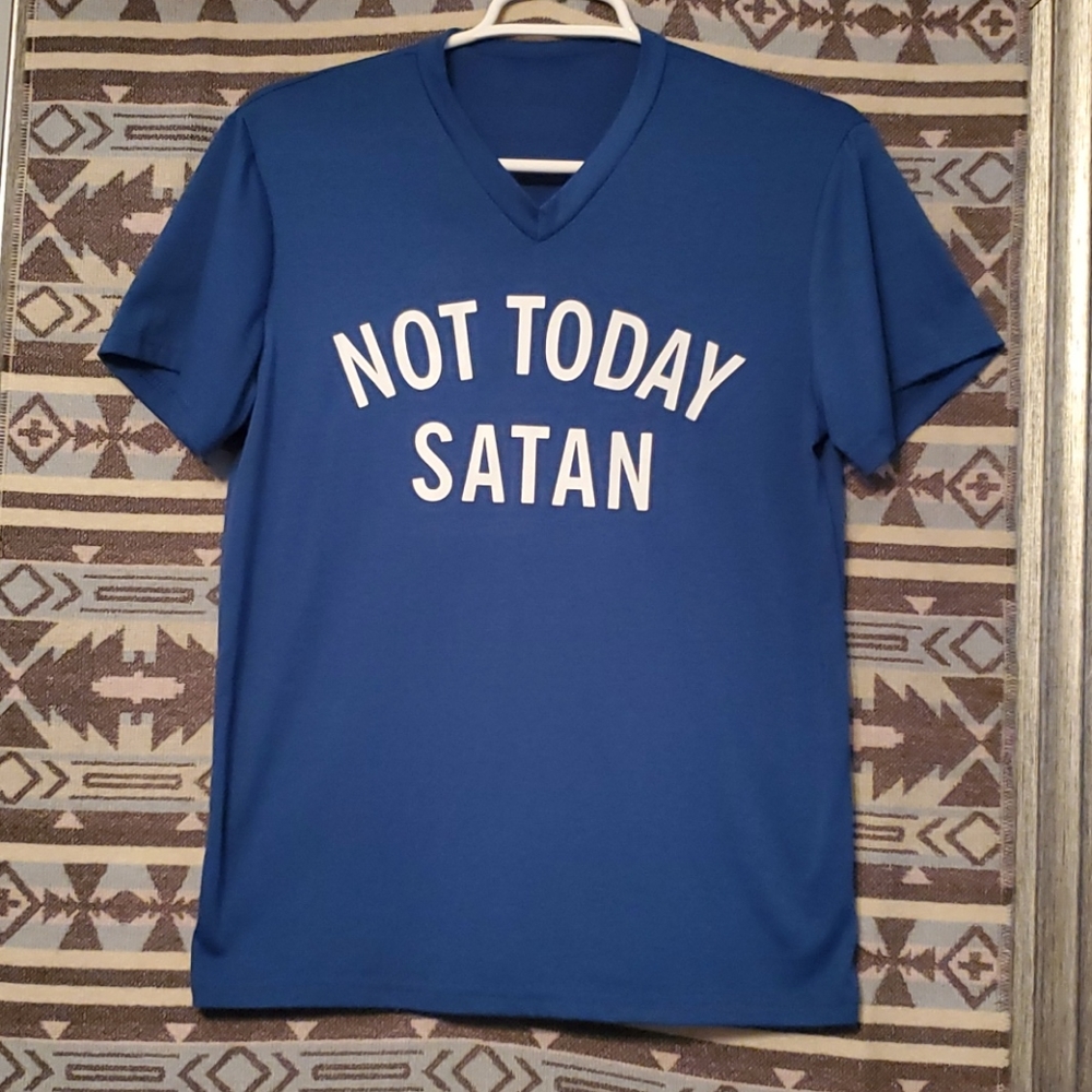 Tee shirt